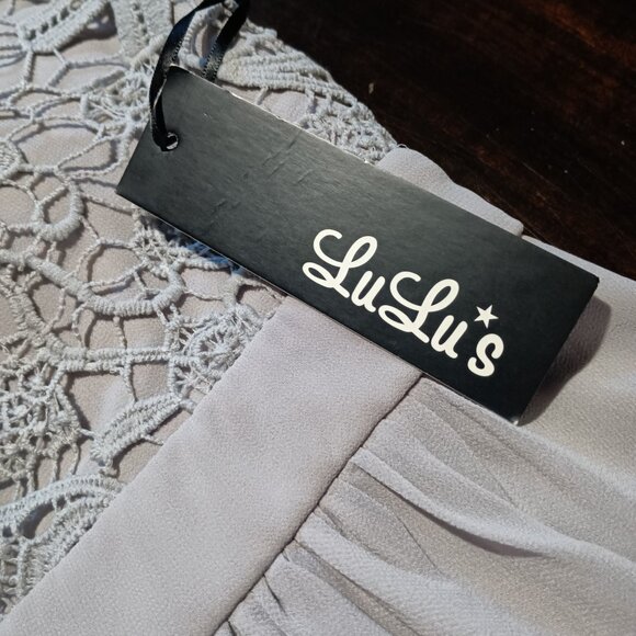 Lulu's Formal Backless Mini Dress Gray S NWT - Picture 3 of 10